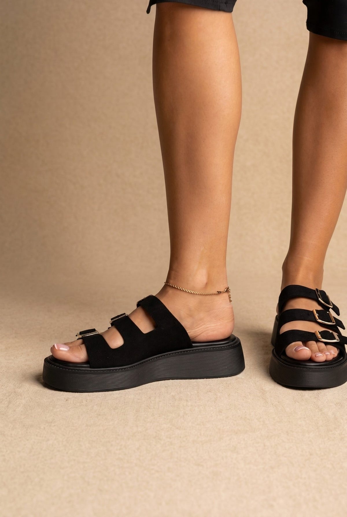 Estil - Platform Sandals - Black Suede