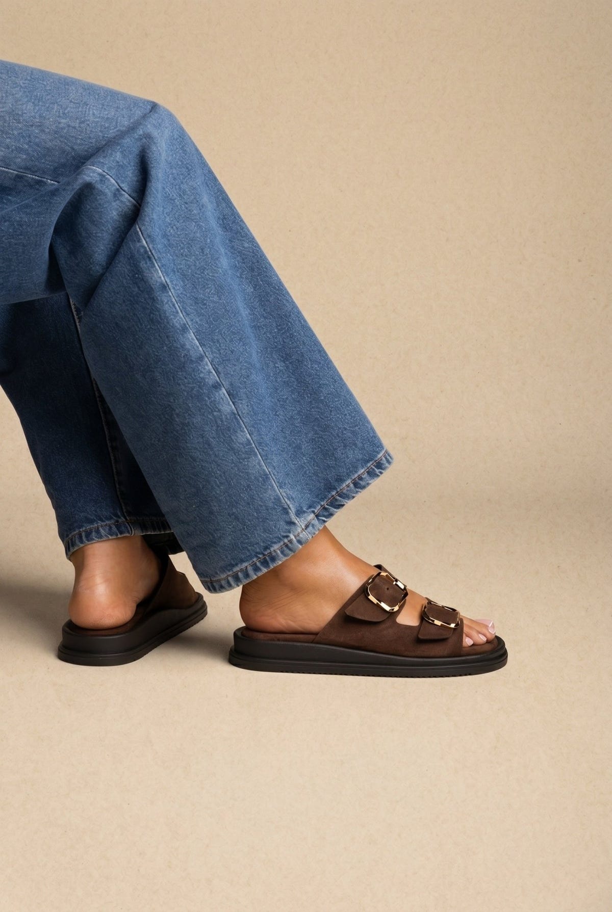 Estil - Platform Sandals - Brown Suede
