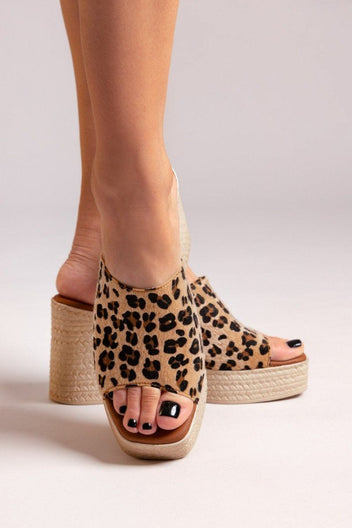 Πλατφόρμες από συνθετικό ponyskin με print Estil - Leopard - thefashionproject.gr - Estil
