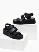 Πλατφόρμες δερμάτινες με μπαρέτα TFP - Μαύρο - thefashionproject.gr - TFP