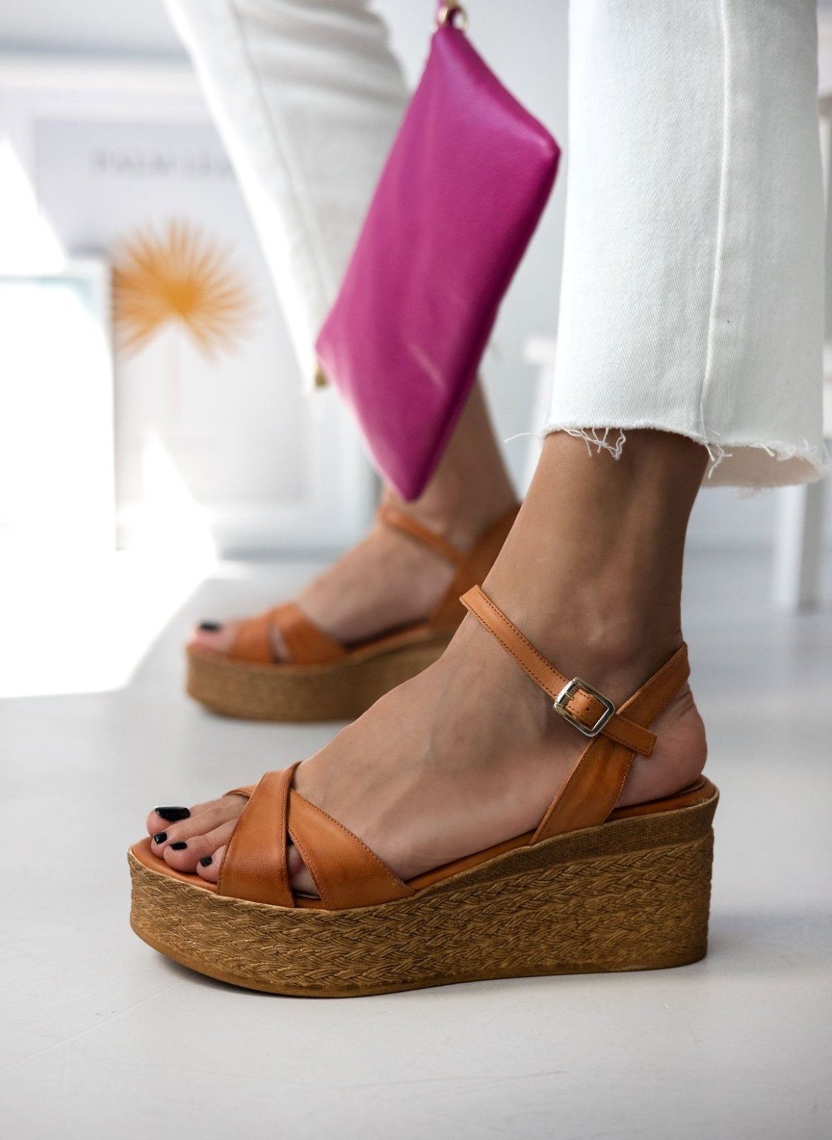 Πλατφόρμες δερμάτινες με μπαρέτα tfp - Ταμπά - thefashionproject.gr - TFP