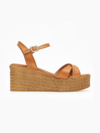 Πλατφόρμες δερμάτινες με μπαρέτα tfp - Ταμπά - thefashionproject.gr - TFP