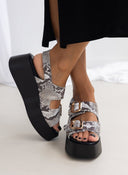 Πλατφόρμες δερμάτινες με print TFP - Μαύρο/Μπεζ - thefashionproject.gr - TFP