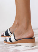 Πλατφόρμες με μεταλλική αγκράφα ERYNN - Μαύρο - thefashionproject.gr - ERYNN