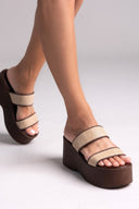 Πλατφόρμες με ψάθινες φάσες Estil - Καφέ - thefashionproject.gr - Estil