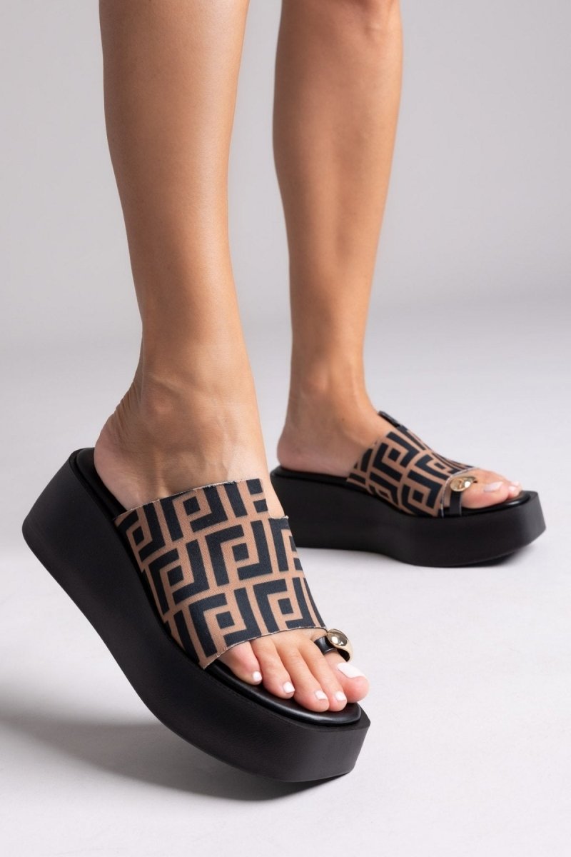 Πλατφόρμες υφασμάτινες με print Tfp - Καφέ - thefashionproject.gr - TFP