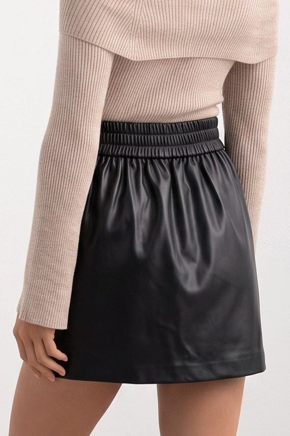 ONLY - Pleated Mini Skirt Button Detail - Black