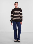 Πλεκτό πουλόβερ ριγέ με μαλλί PIECES 17139849 - Καφέ - thefashionproject.gr - PIECES