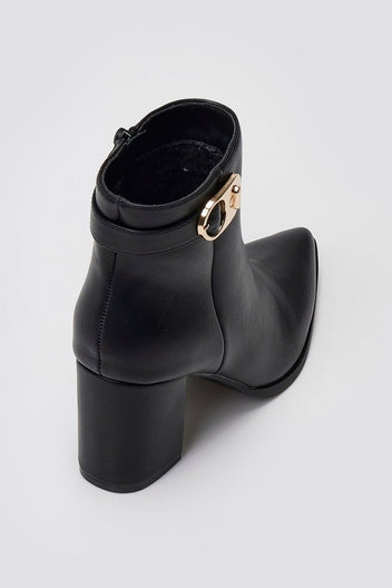Pointed Ankle Boots with Metal Detail - Black Matte - thefashionproject.gr - Ideal shoes