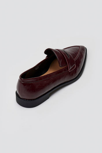 Pointed Flat Loafers Crinkled Patent - Burgundy Crinkled Patent - thefashionproject.gr - VeraBloom
