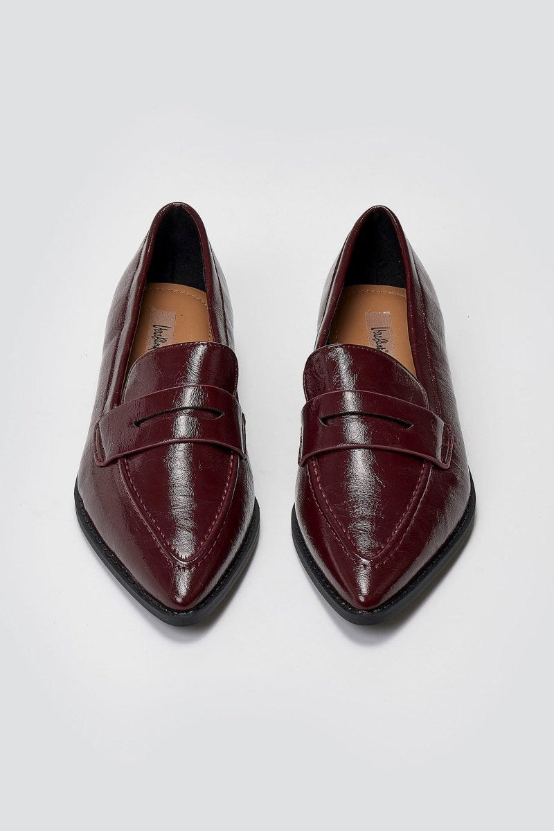 Pointed Flat Loafers Crinkled Patent - Burgundy Crinkled Patent - thefashionproject.gr - VeraBloom