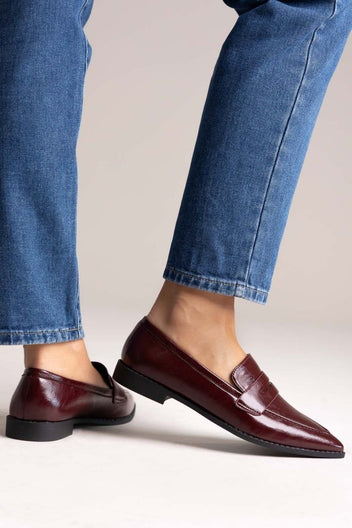 Pointed Flat Loafers Crinkled Patent - Burgundy Crinkled Patent - thefashionproject.gr - VeraBloom