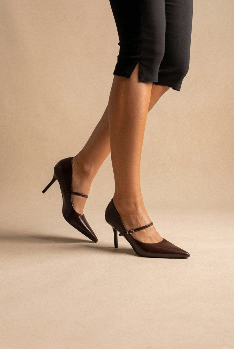 BOTEGGA 22 - Pointed Mary Jane Pumps Slim Heel - Dark Brown Matte