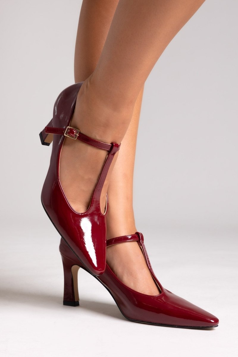 Μυτερές Λουστρίνι Mary Janes με Λουράκι - Μπορντό Λουστρίνι
