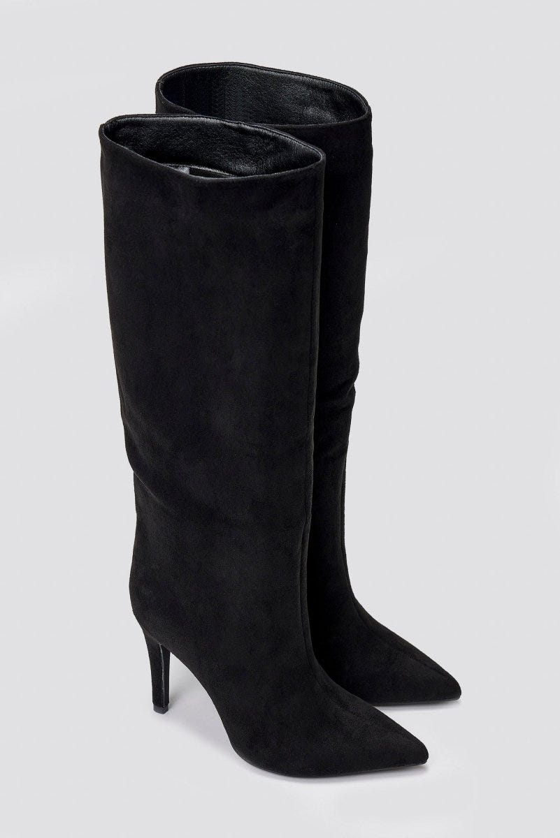 Ideal shoes - Pointed Suede Boots with Stiletto Heel - Black Suede