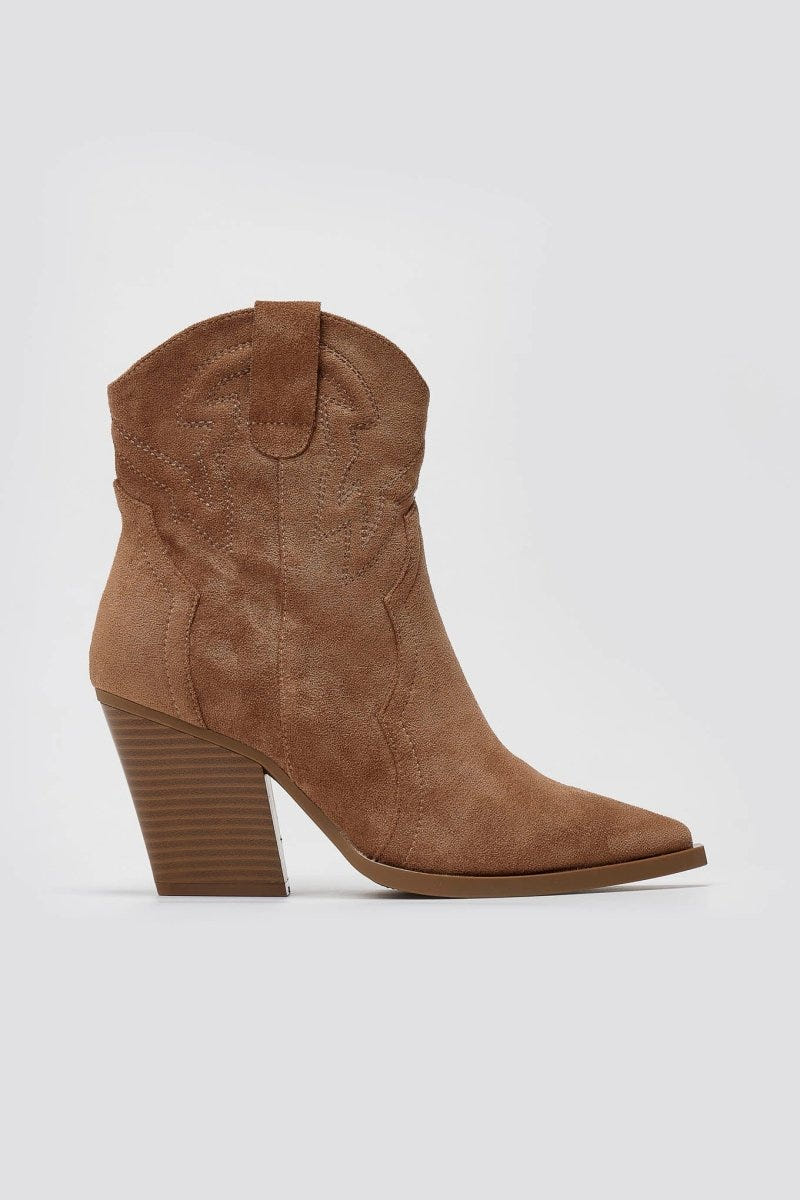 Pointed Suede Cowboy Ankle Boots - Camel Suede - thefashionproject.gr - MARQUIIZ