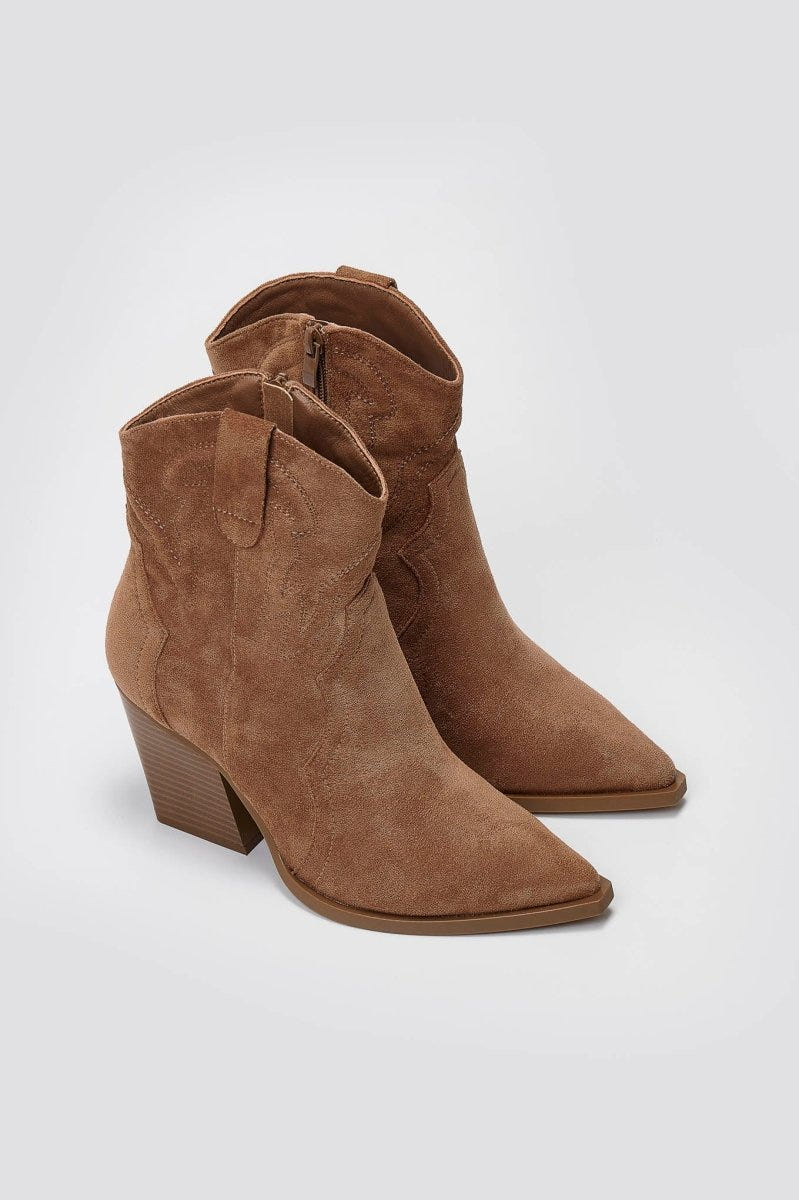 Pointed Suede Cowboy Ankle Boots - Camel Suede - thefashionproject.gr - MARQUIIZ