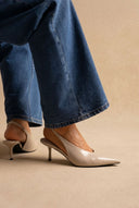 CORINA - Pointed Toe Slingback Kitten Heels - Beige Crinkled Patent