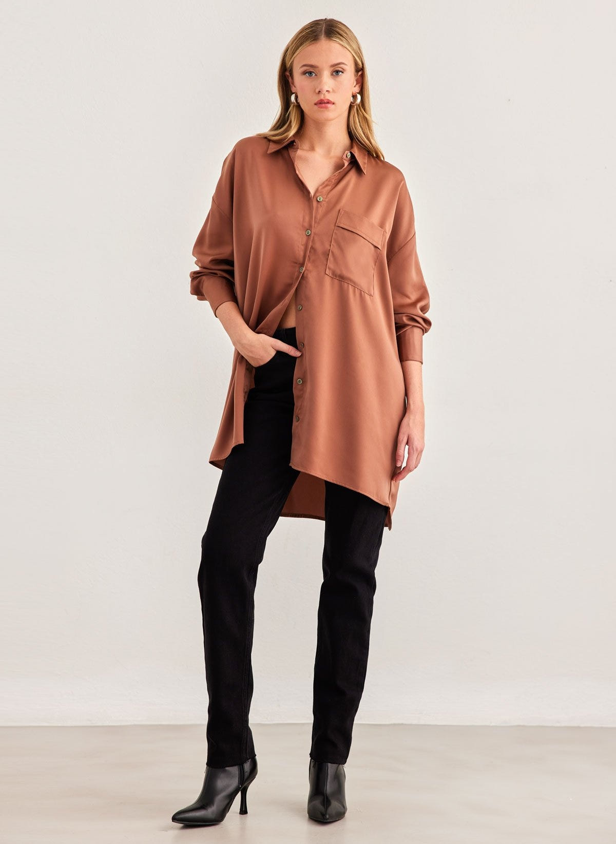 Πουκάμισο σατέν oversize ONLY 15244484