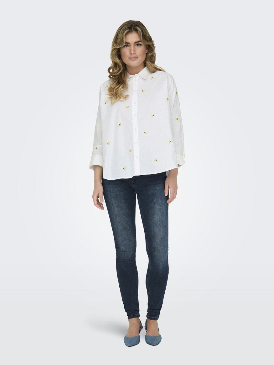 Πουκάμισο με print ONLY 15283743 - Λευκό - thefashionproject.gr - ONLY