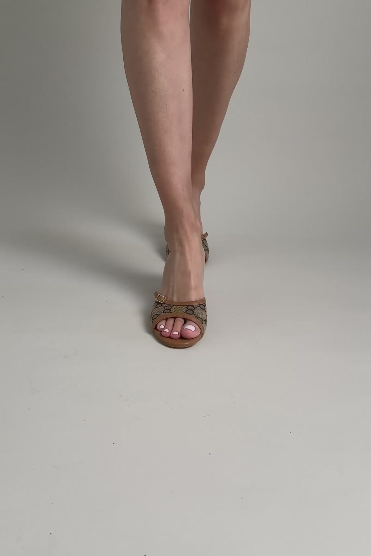 Mules υφασμάτινα με print TFP