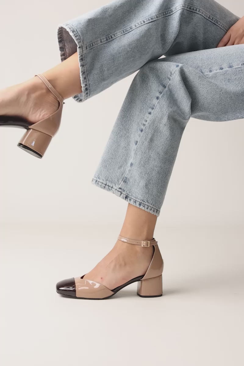 Block Heel Pumps V Cut - Black/Biscuit Pattent