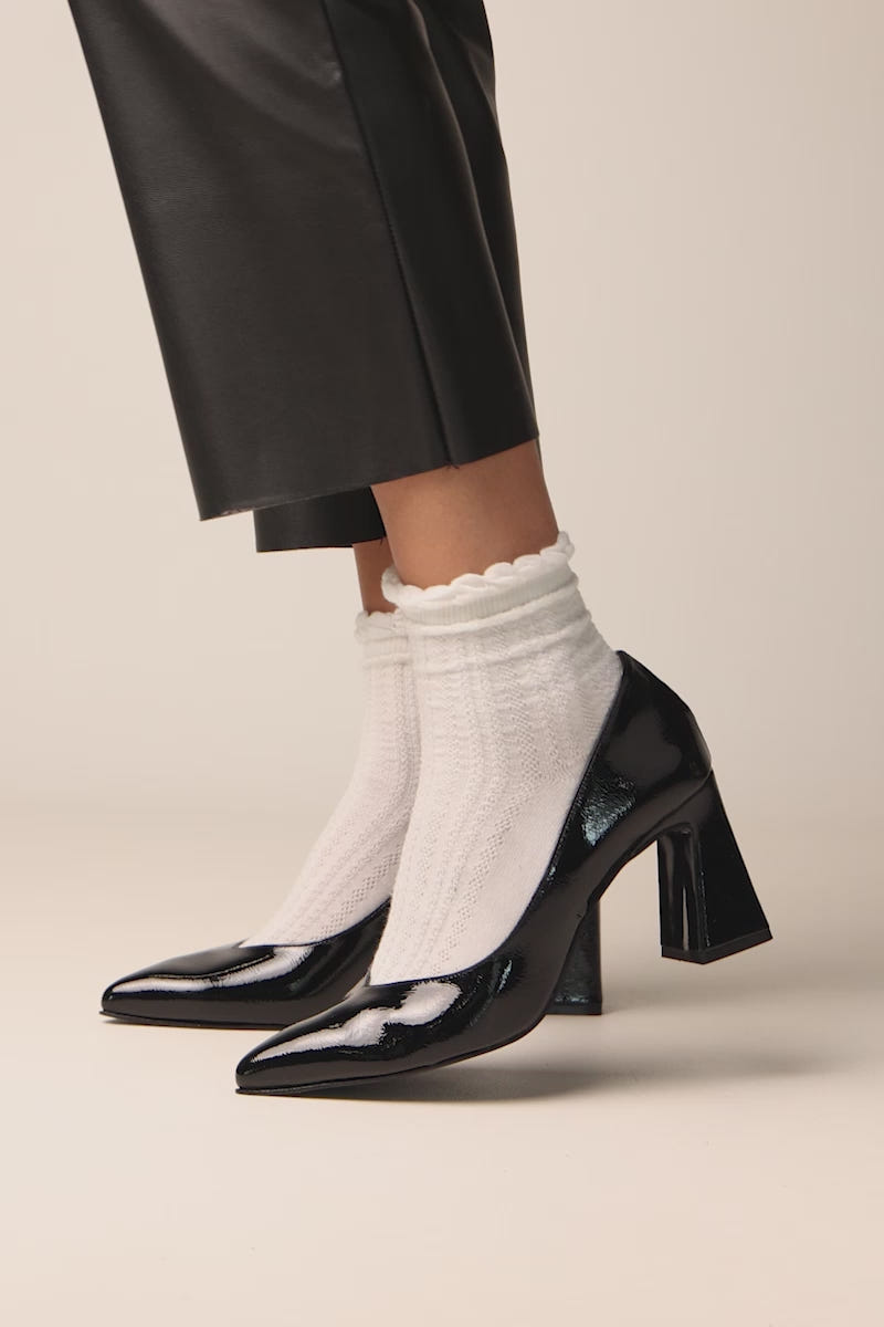 Block Heel Pumps Pointed Toe - Black Patent