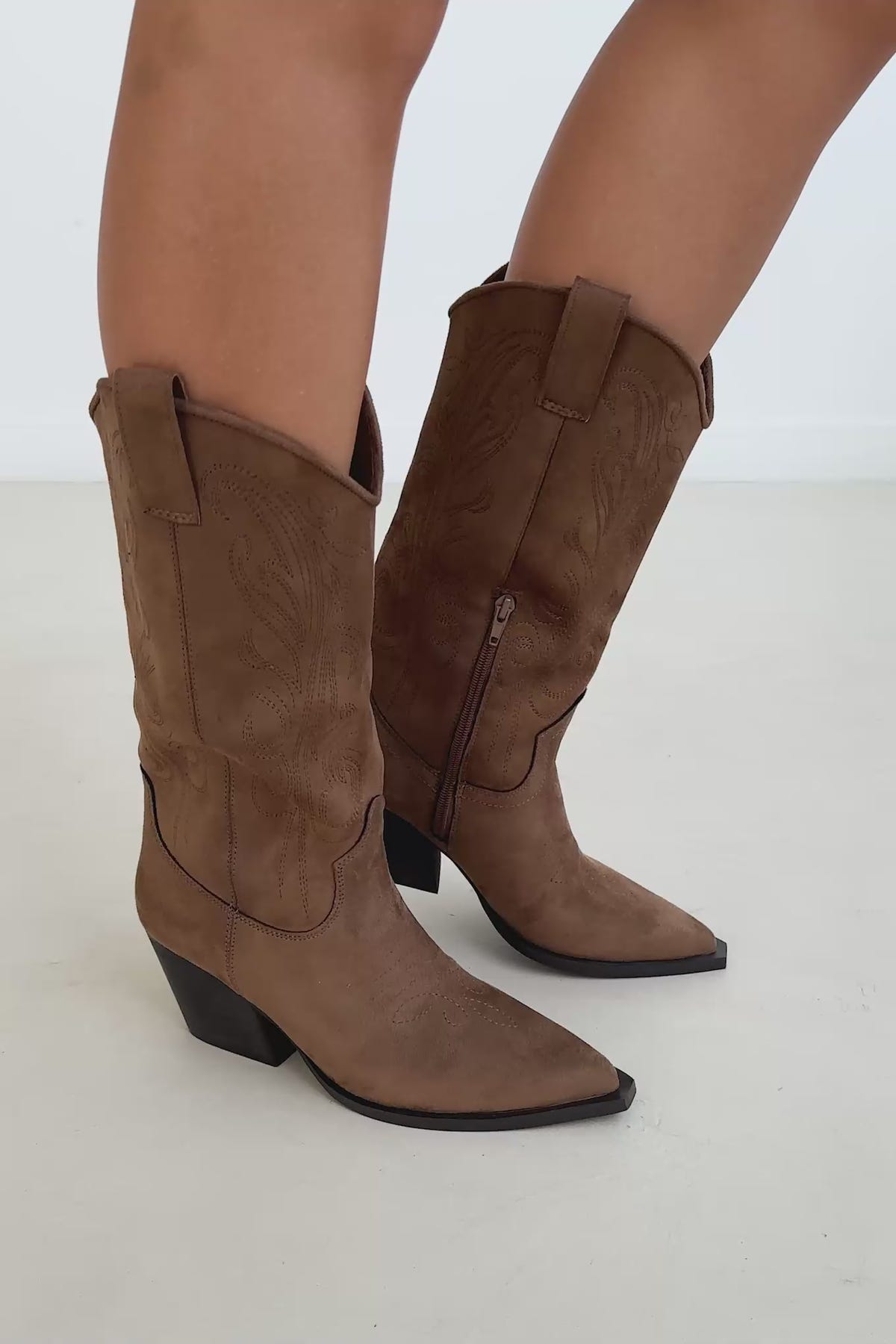 Cowboy Boots Mid Calf - Camel Suede