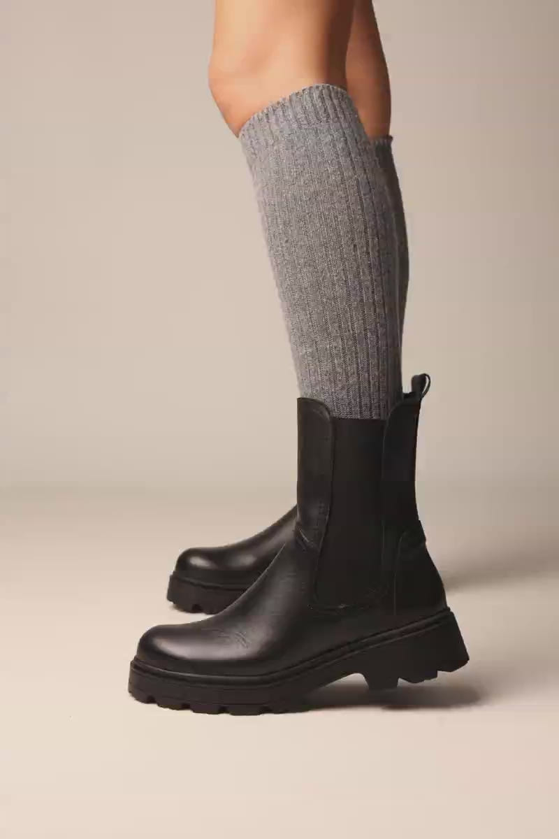 Chelsea Ankle Boots Chunky Sole - Black Matte