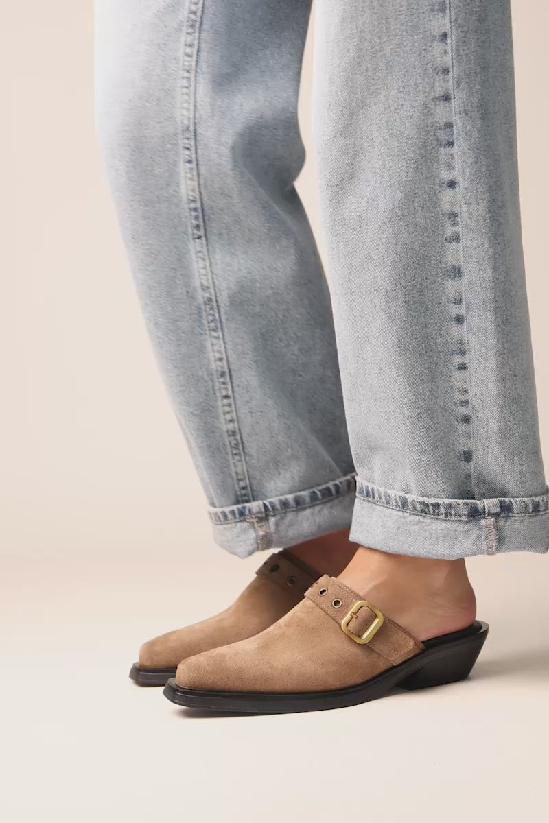 Clogs Buckle Strap - Beige Suede