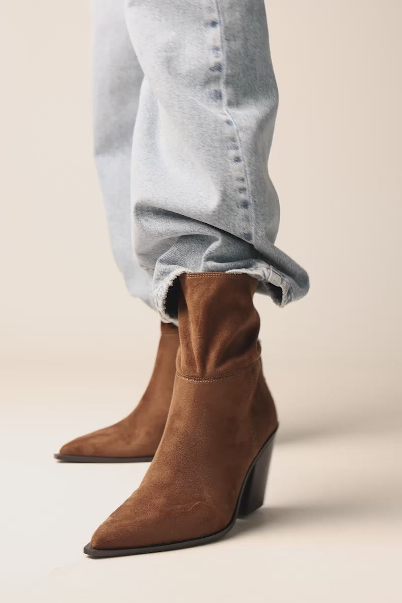 Cowboy Ankle Boots - Camel Suede