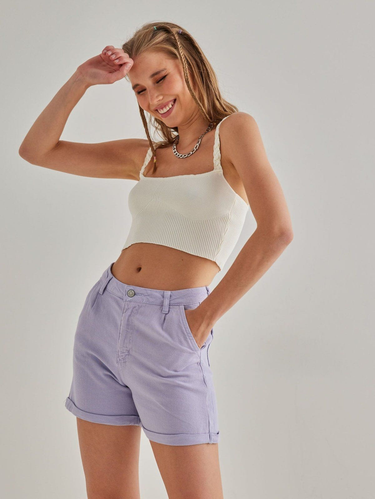 Ψηλόμεσο σορτς με ρεβέρ - Λιλά - thefashionproject.gr - The Fashion Project
