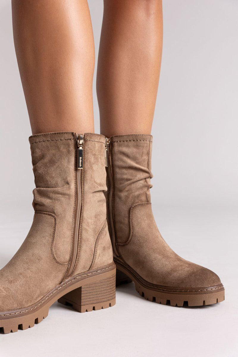 Refresh 173021 Vegan Suede Cuffed Ankle Boots with Heel - Beige Suede - thefashionproject.gr - Refresh