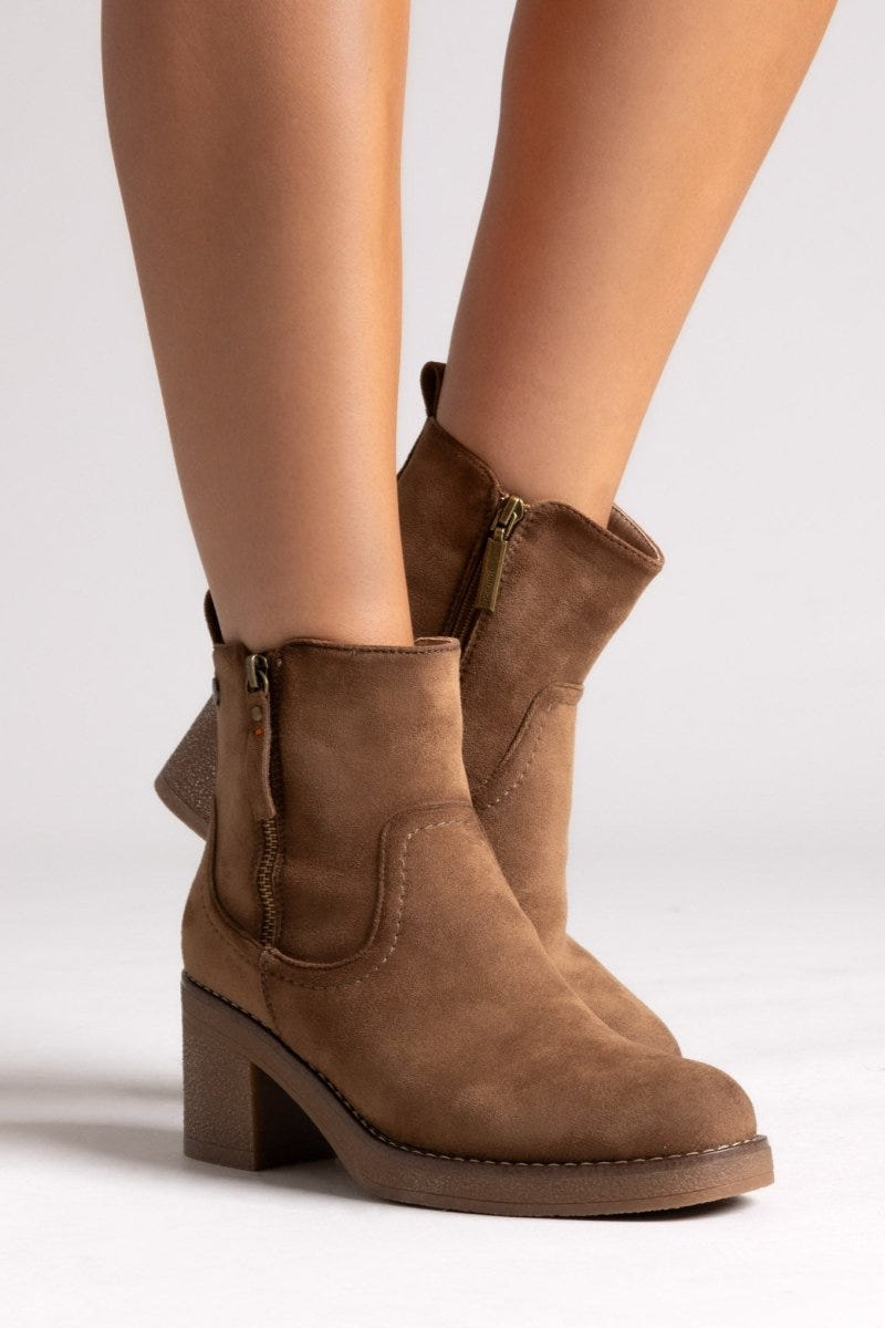 Refresh 173038 Vegan Suede Ankle Boots with Side Zip - Beige Suede - thefashionproject.gr - Refresh