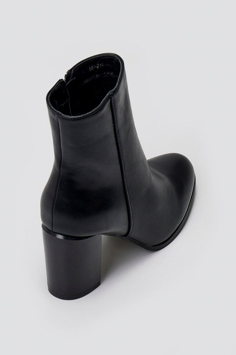 Round - Toe Ankle Boots with Block Heel - Black Matte - thefashionproject.gr - BOTEGGA 22