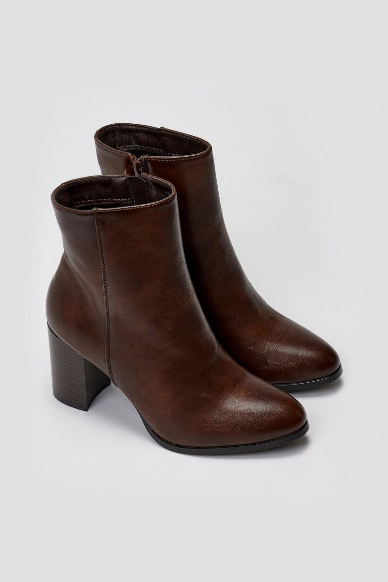 Round - Toe Ankle Boots with Block Heel - Dark Brown Matte - thefashionproject.gr - BOTEGGA 22