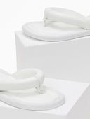 Σαγιονάρες με puffed σχέδιο - Λευκό - thefashionproject.gr - The Fashion Project