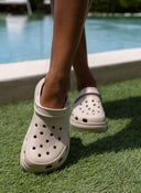 Σαμπό με ψηλή σόλα - Μπεζ - thefashionproject.gr - The Fashion Project