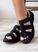 Σανάλια sporty με φαρδιά φάσα GIOSEPPO - Μαύρο - thefashionproject.gr - GIOSEPPO