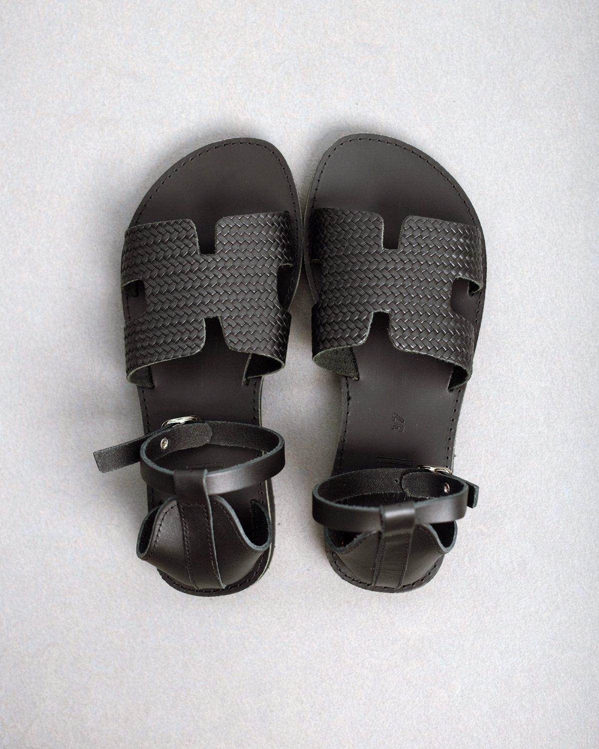 Σανδάλια ankle strap με ανάγλυφο σχέδιο estil - Μαύρο - thefashionproject.gr - Estil
