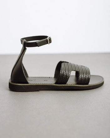Σανδάλια ankle strap με ανάγλυφο σχέδιο estil - Μαύρο - thefashionproject.gr - Estil