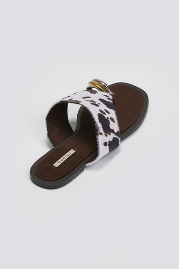 Σανδάλια από συνθετικό ponyskin Corina - Καφέ - thefashionproject.gr - CORINA