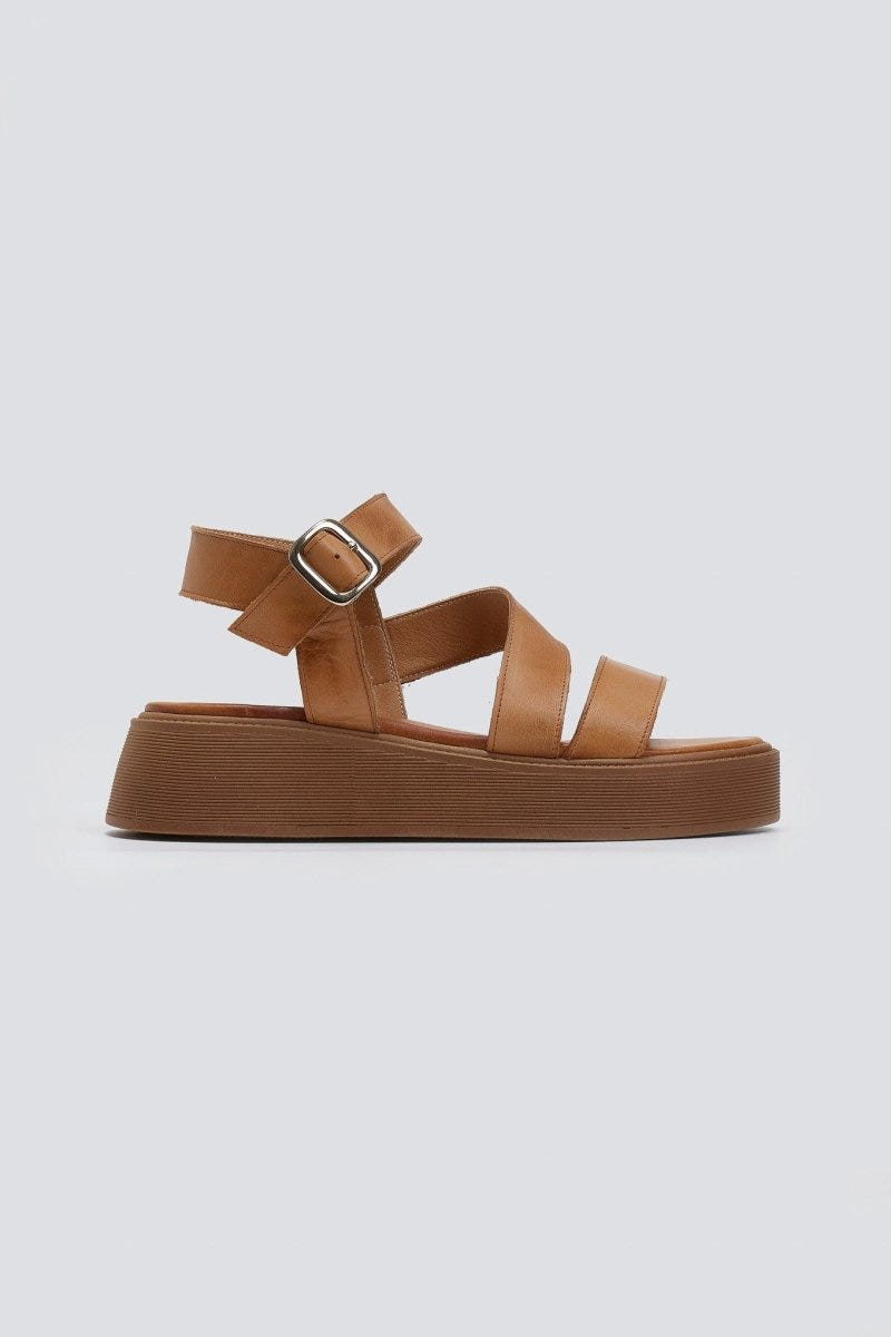 Σανδάλια δερμάτινα flatforms με φάσες Tfp - Ταμπά - thefashionproject.gr - TFP