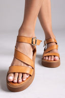 Σανδάλια δερμάτινα flatforms με φάσες Tfp - Ταμπά - thefashionproject.gr - TFP