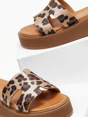 Σανδάλια δερμάτινα flatforms με print TFP - Leopard - thefashionproject.gr - TFP