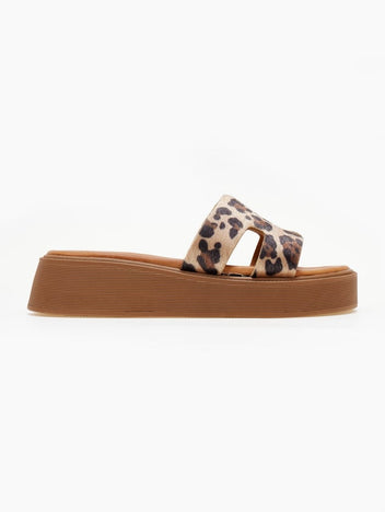 Σανδάλια δερμάτινα flatforms με print TFP - Leopard - thefashionproject.gr - TFP