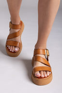 Σανδάλια δερμάτινα flatforms με τοκά TFP - Ταμπά - thefashionproject.gr - TFP