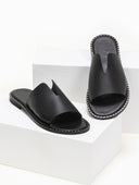 Σανδάλια δερμάτινα με άνοιγμα στη φάσα Iris Sandals - Μαύρο - thefashionproject.gr - IRIS