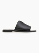 Σανδάλια δερμάτινα με άνοιγμα στη φάσα Iris Sandals - Μαύρο - thefashionproject.gr - IRIS