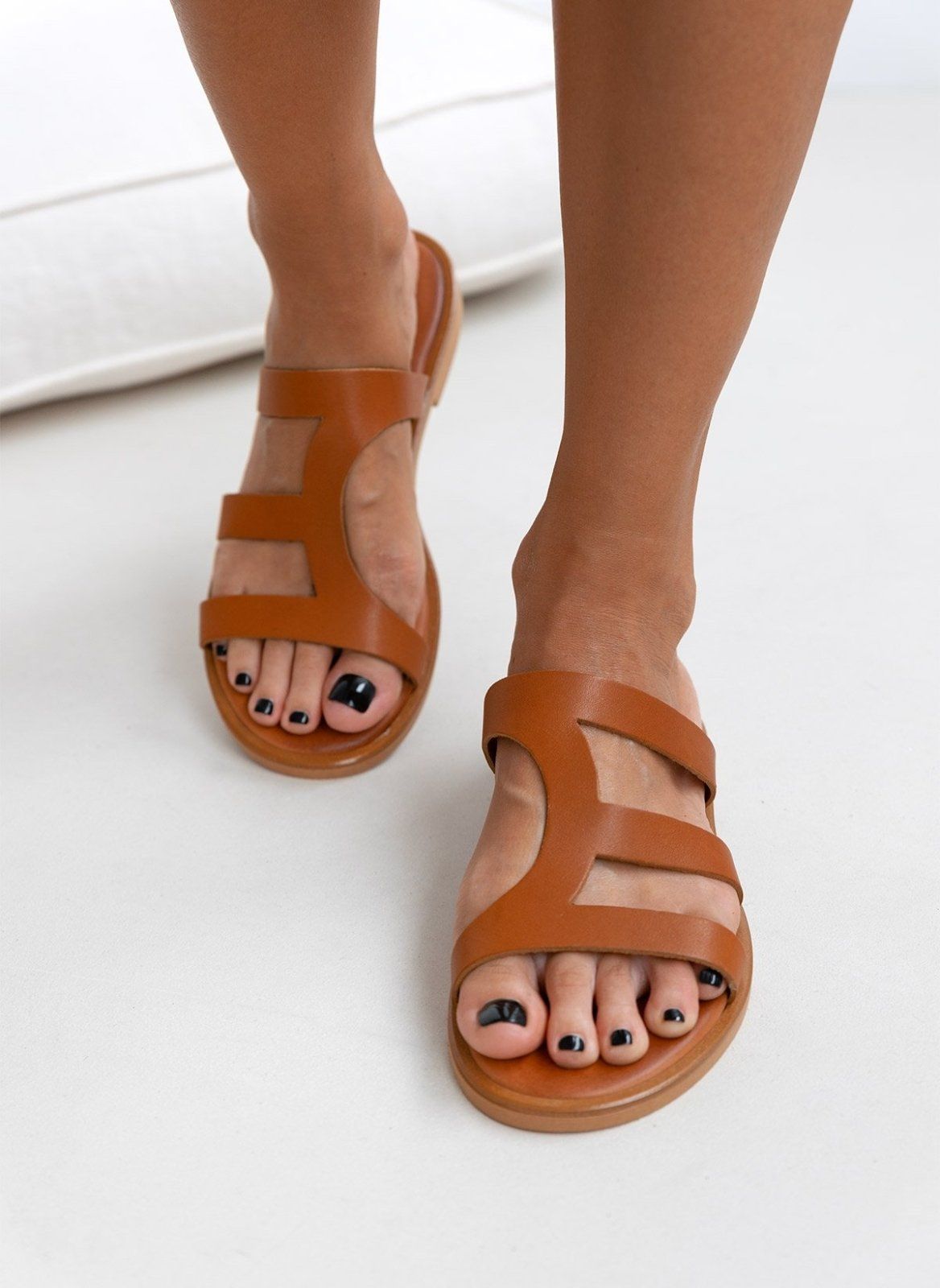 Σανδάλια δερμάτινα με ανοίγματα estil - Ταμπά - thefashionproject.gr - Estil